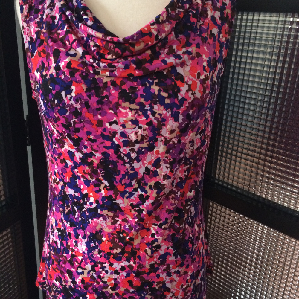 NEW TAHARI PINK SPLASH SLEEVELESS BLOUSE